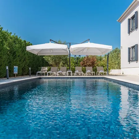 Luxurious 5 Bedrooms Tranquil Adore Private Heated Pool&billiards Table Dalmatia