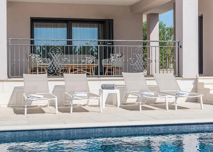 Luxurious 5 Bedrooms Tranquil Adore Private Heated Pool Zadar